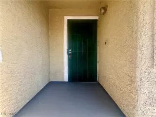 Photo #2: 2710592 Listing 