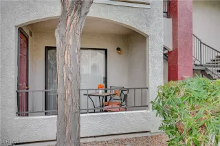 Photo #5: 2710594 Listing 