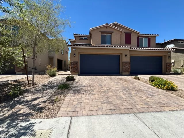 MLS: 2710606 Condo For Sale