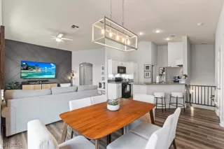 Photo #6: 2710610 Listing 