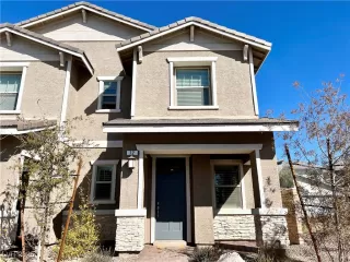 Photo #1: 2710628 Listing 