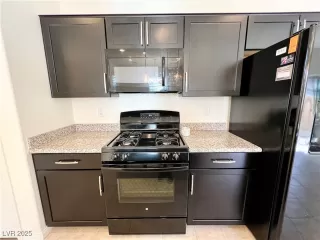 Photo #6: 2710628 Listing 