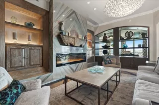 Photo #5: 2710631 Listing