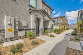 Photo #5: 2710669 Listing 