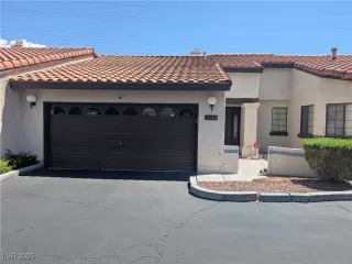 Photo #1: 2710673 Listing 