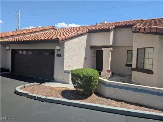 Photo #2: 2710673 Listing 