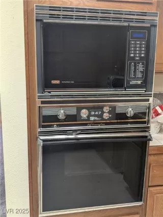 Photo #6: 2710673 Listing 