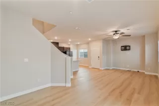 Photo #4: 2710674 Listing 