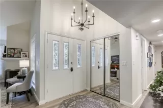 Photo #2: 2710685 Listing 