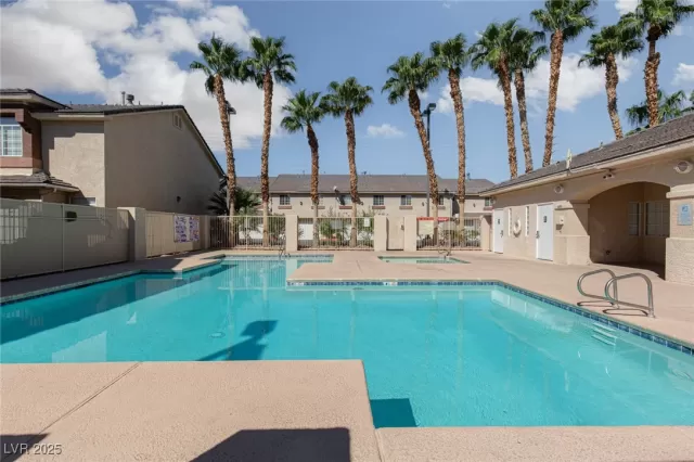 MLS: 2710703 Condo For Sale