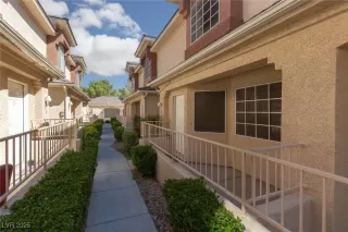 Photo #3: 2710703 Listing 