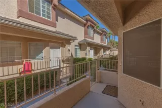 Photo #4: 2710703 Listing 
