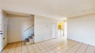 Photo #4: 2710714 Listing 