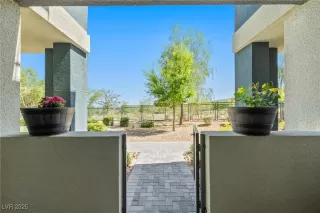 Photo #3: 2710723 Listing 
