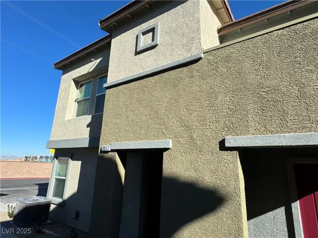 MLS: 2710730 Condo For Sale