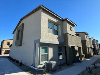 Photo #1: 2710730 Listing 
