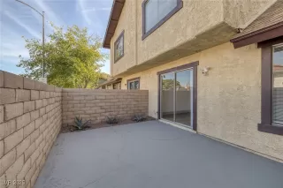 Photo #4: 2710740 Listing