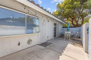 Photo #6: 2710751 Listing