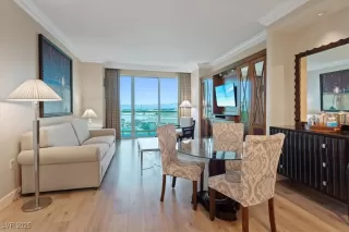 Photo #2: 2710761 Listing 