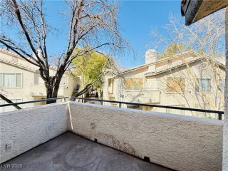 Photo #4: 2710778 Listing 