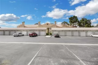 Photo #2: 2710808 Listing 