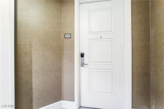 Photo #5: 2710811 Listing 