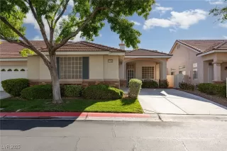 Photo #1: 2710820 Listing 