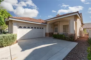 Photo #3: 2710820 Listing 