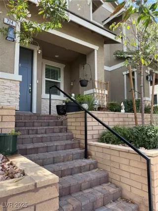 Photo #1: 2710821 Listing 