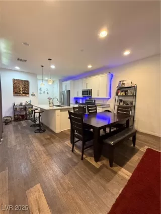 Photo #4: 2710821 Listing 