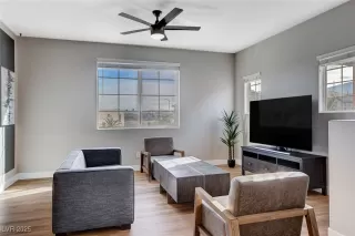 Photo #4: 2710825 Listing 