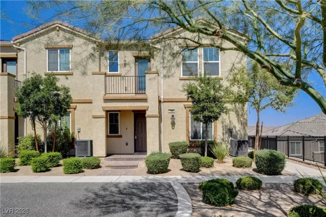 MLS: 2710845 Condo For Sale