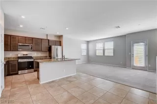 Photo #3: 2710845 Listing 