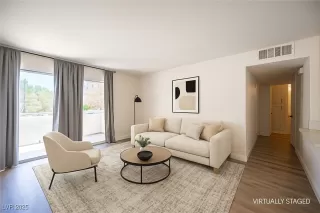 Photo #1: 2710859 Listing 