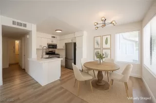 Photo #2: 2710859 Listing 