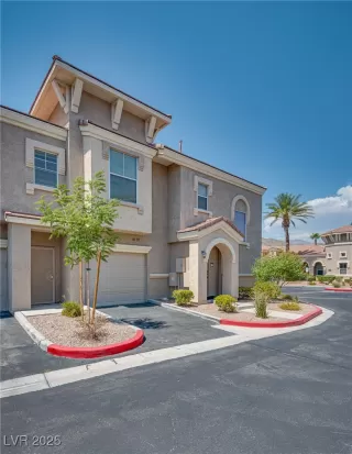 Photo #2: 2710863 Listing 