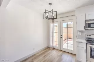 Photo #6: 2710881 Listing 