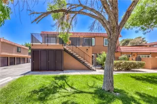 Photo #1: 2710882 Listing 