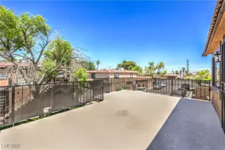 Photo #6: 2710882 Listing 