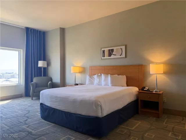 MLS: 2710887 Condo For Sale