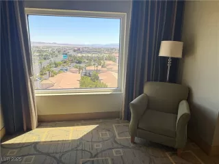 Photo #1: 2710887 Listing 