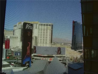 Photo #4: 2710891 Listing 