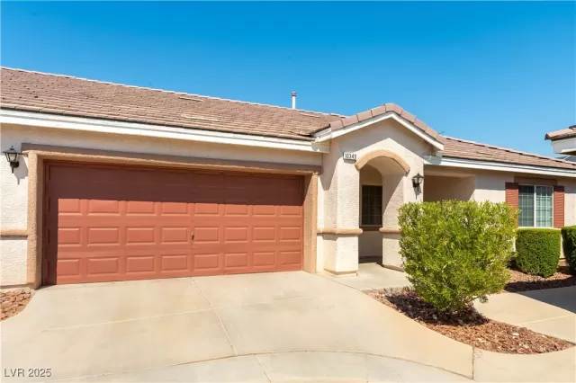 MLS: 2710938 Condo For Sale