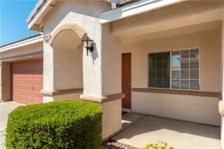 Photo #1: 2710938 Listing