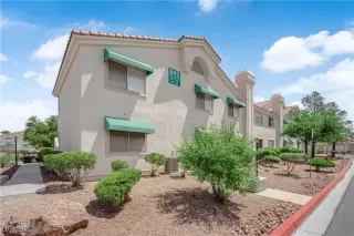 Photo #2: 2710977 Listing 