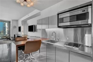 Photo #5: 2710990 Listing 