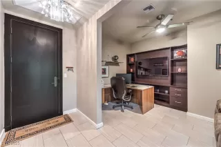 Photo #4: 2710993 Listing