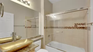 Photo #4: 2710995 Listing 