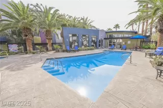 Photo #1: 2711023 Listing 