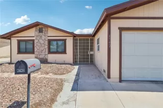 Photo #2: 2711024 Listing